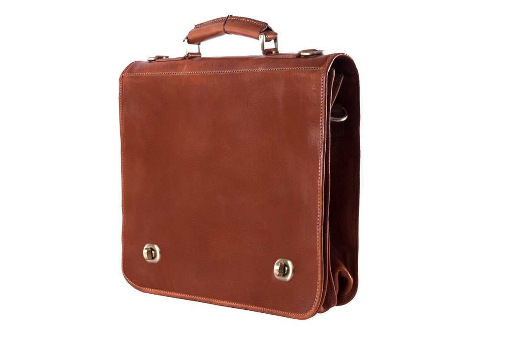 Umhängetasche Leder Hellbraun Seitenansicht | Titus' Brief Grande